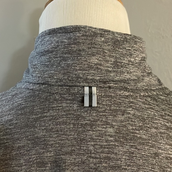 Nike Gray Long-Sleeve Quarter-Zip Dri-Fit Pullover - Picture 5 of 8